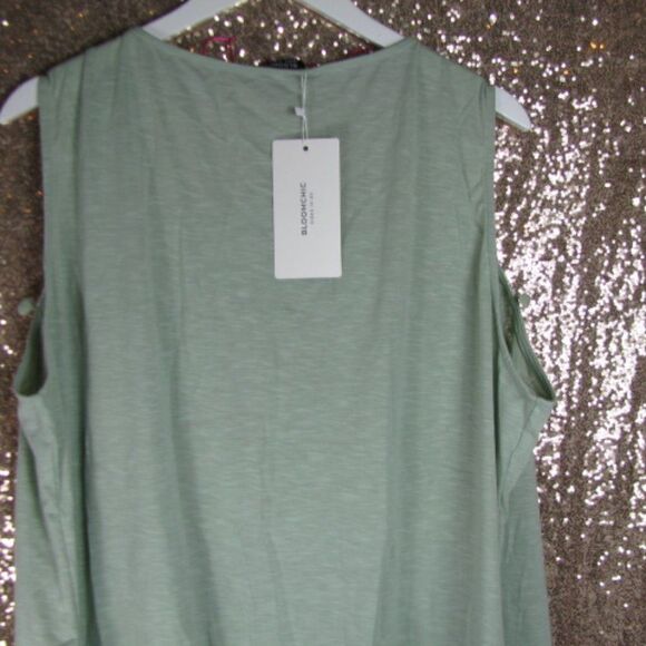 NWT BloomChic embroidered tank top 22/3X - Picture 9 of 10